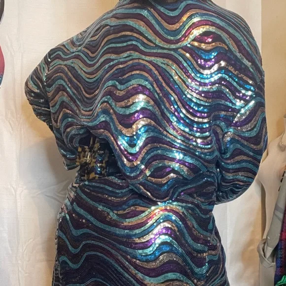 💜SOLD💙ELOQUII Wavy Sequin Crop Top and Midi Skirt - Picture 6 of 8